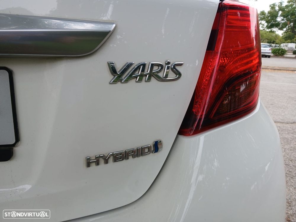 Toyota Yaris 1.5 HSD Comfort+P.Techno - 6