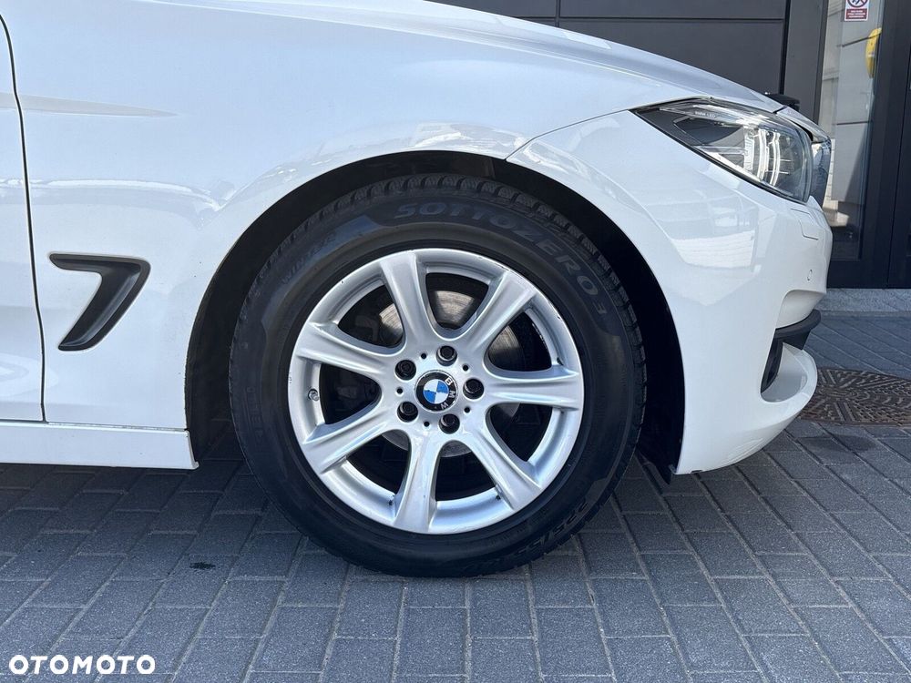 BMW Seria 3 318d Advantage - 29
