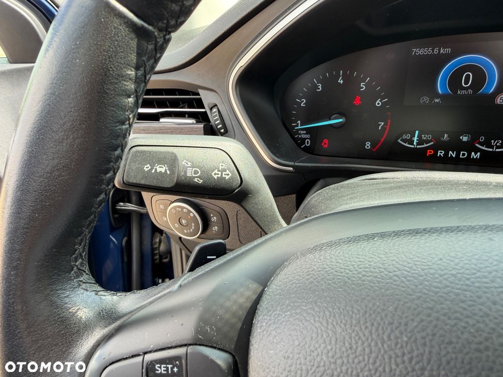 Ford Focus 1.0 EcoBoost Titanium - 36