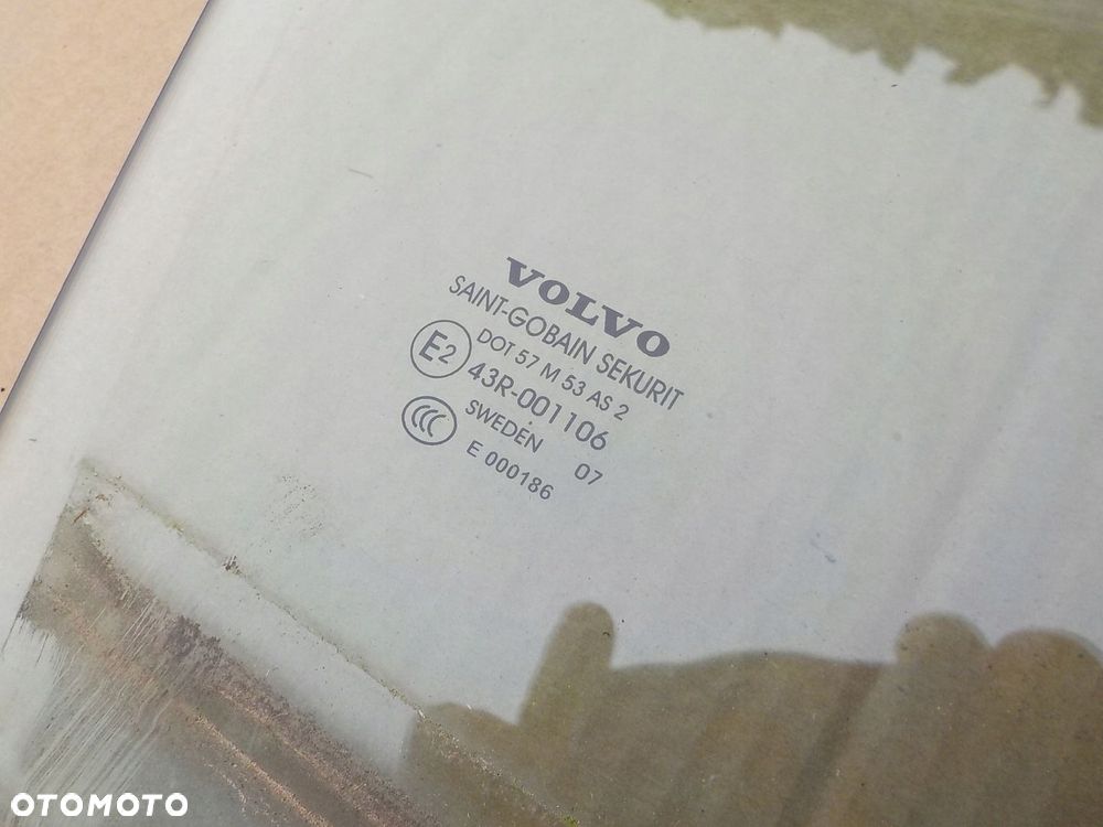 szyba prawy przód volvo v70 III 2007r - 2