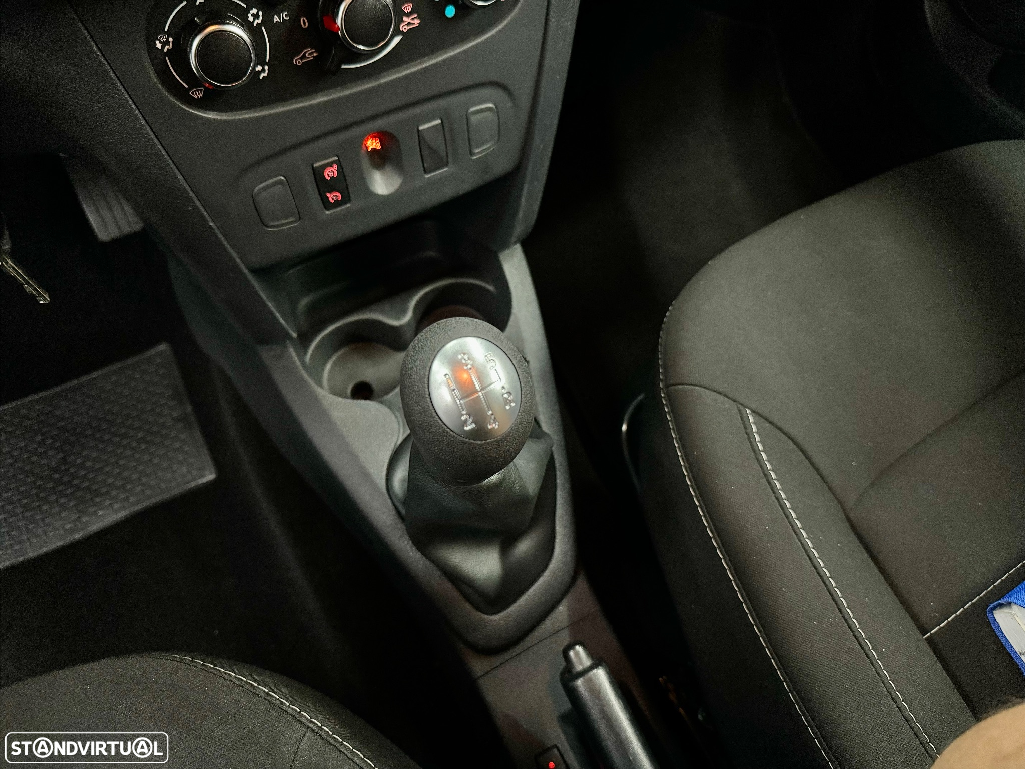 Dacia Sandero 1.5 Blue dCi Stepway - 13