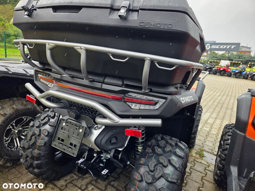 CFMoto CForce - 8