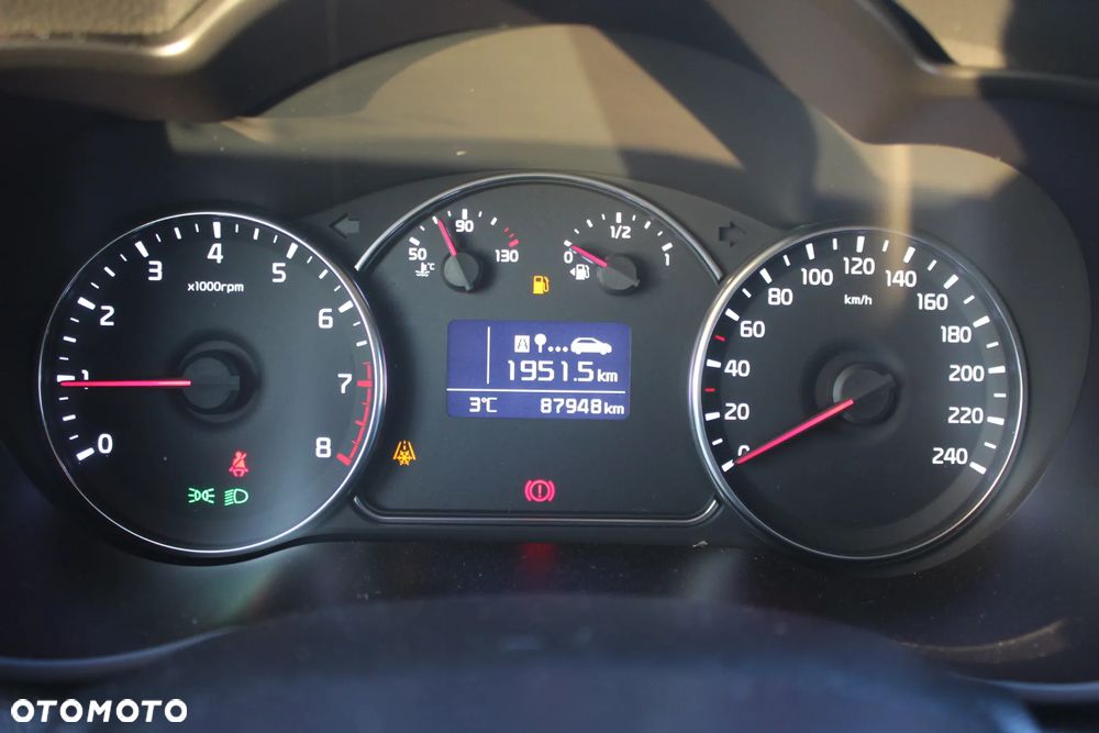 Kia Carens 1.6 GDI XL - 14