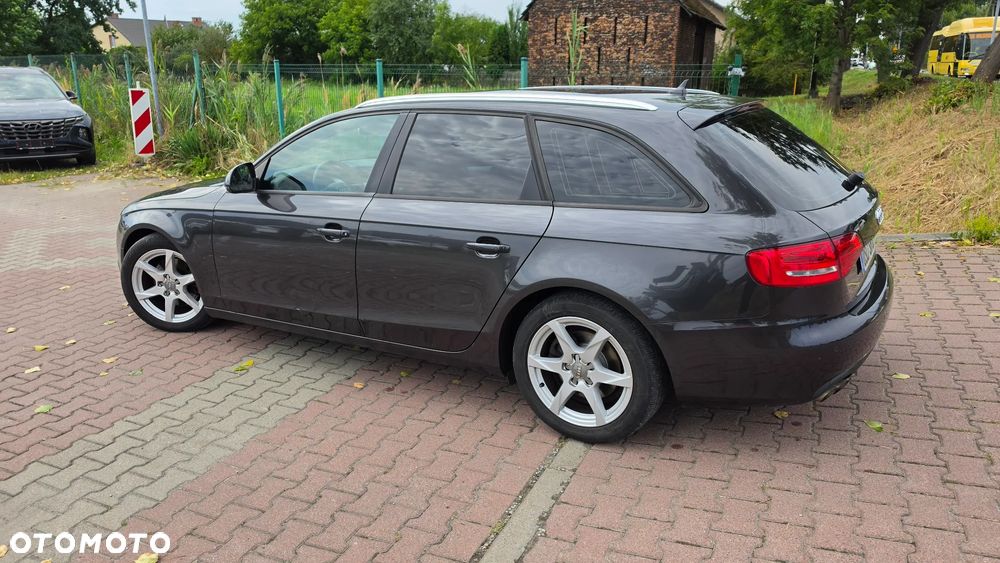 Audi A4 Avant - 27