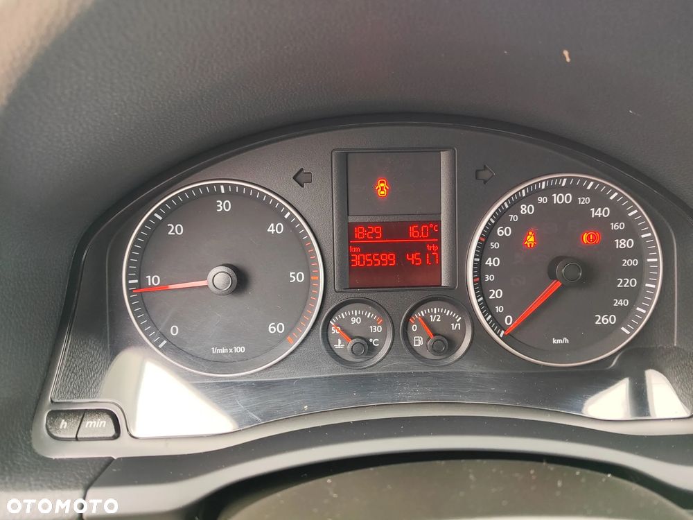Volkswagen Golf V 1.9 TDI Comfortline - 22