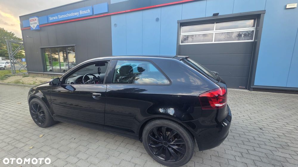 Audi A3 3-drzwiowe 1.6 TDI Ambiente - 2