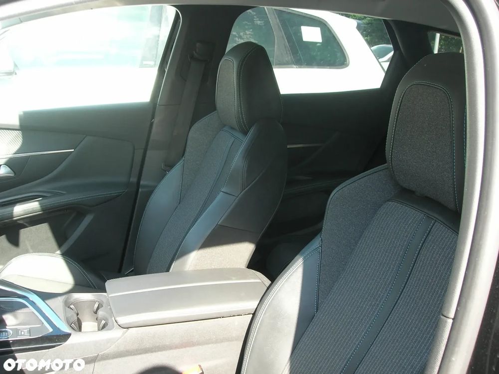 Peugeot 3008 - 12