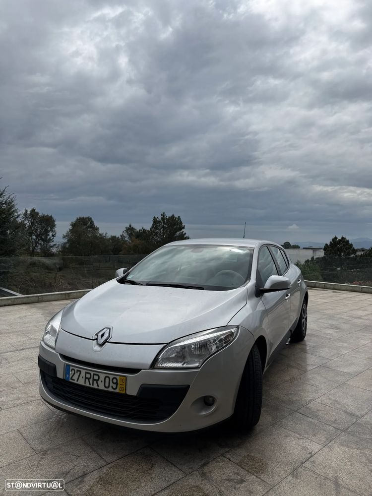Renault Mégane 1.5 dCi Dynamique - 17