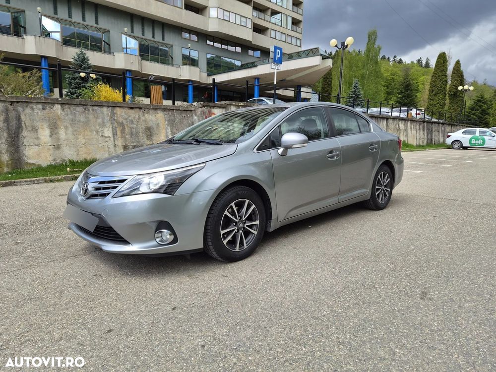 Toyota Avensis 2.0 D-4D Elegance - 9