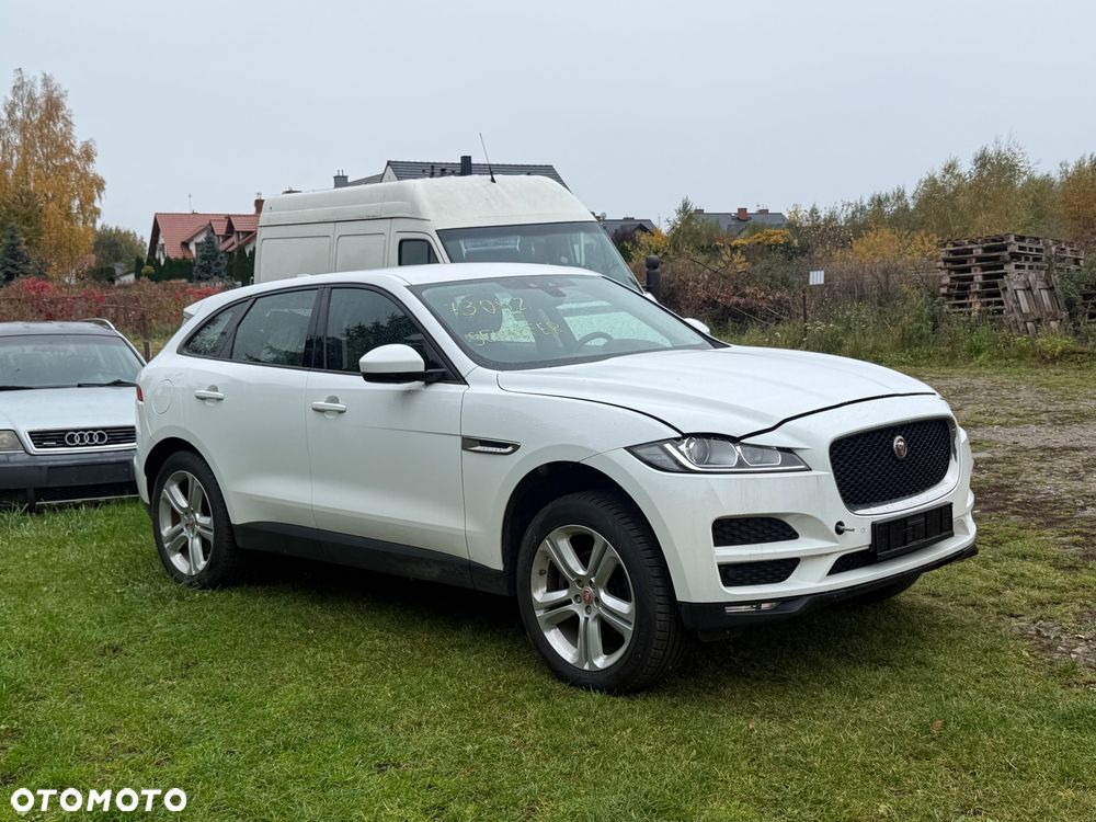 Jaguar F-Pace - 1