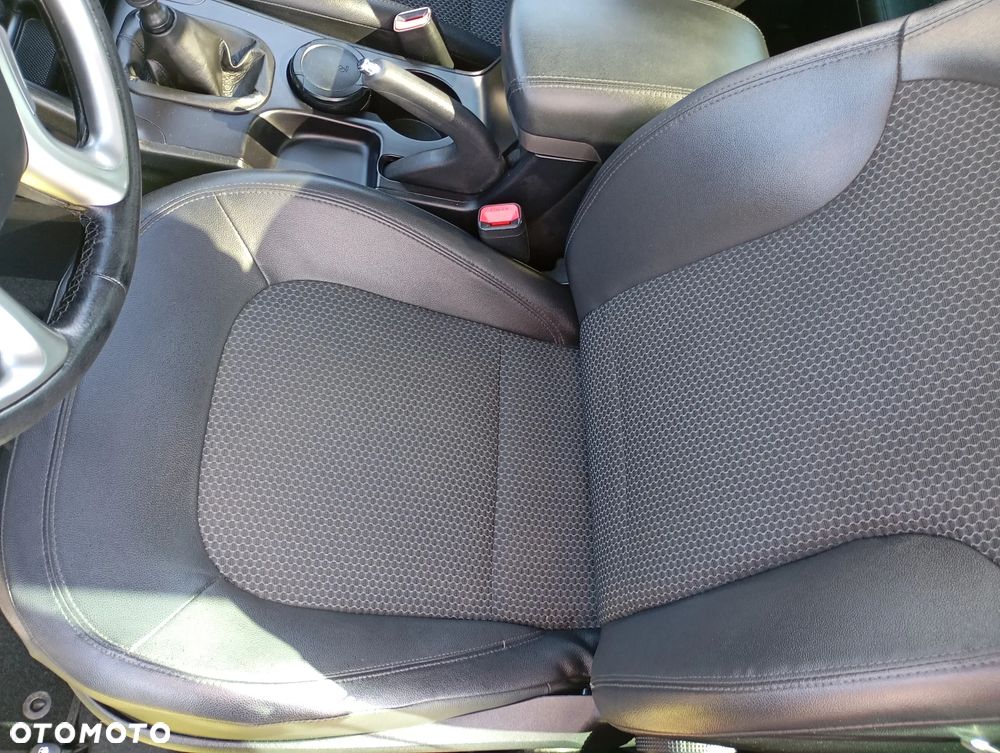 Hyundai ix35 - 13