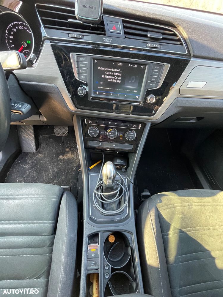 Volkswagen Touran 2.0 TDI SCR (BlueMotion Technology) DSG Comfortline - 9