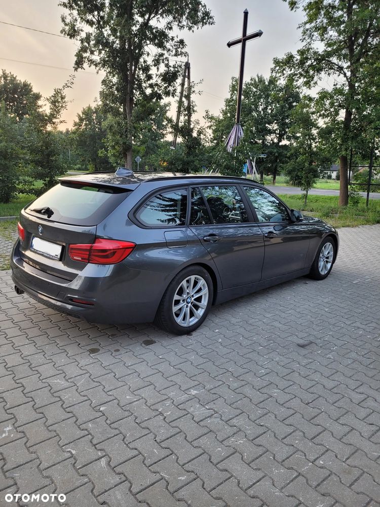 BMW Seria 3 325d - 5
