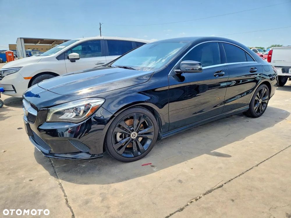 Mercedes-Benz CLA 250 4Matic 7G-DCT - 1