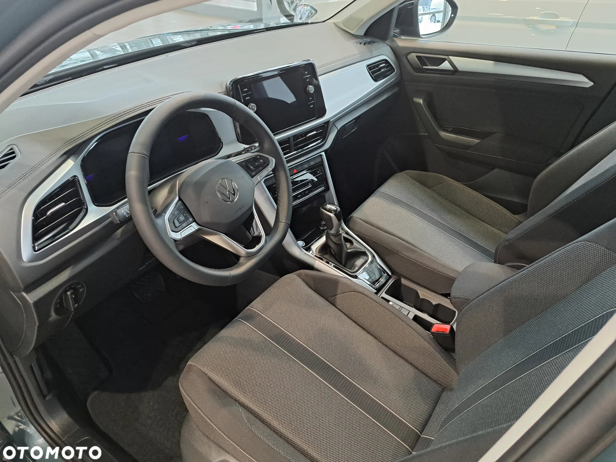 Volkswagen T-Roc 1.5 TSI Life Plus DSG - 8