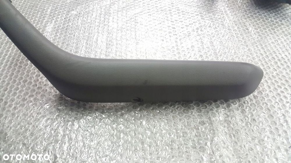 UCHWYT RĄCZKA DRZWI AUDI A4 B6 8E0867374 - 2