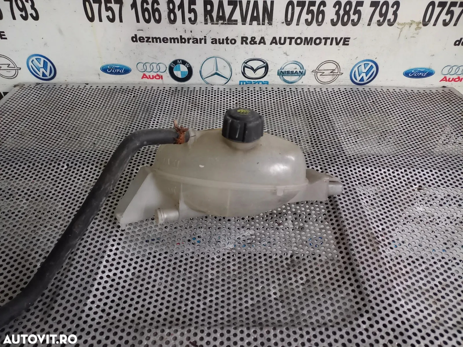 Bidonas Vas Expansiune Apa Antigel Opel Movano Renault Master 3 2.3 Dci Euro 5 Motor M9T - Dezmembr - 4
