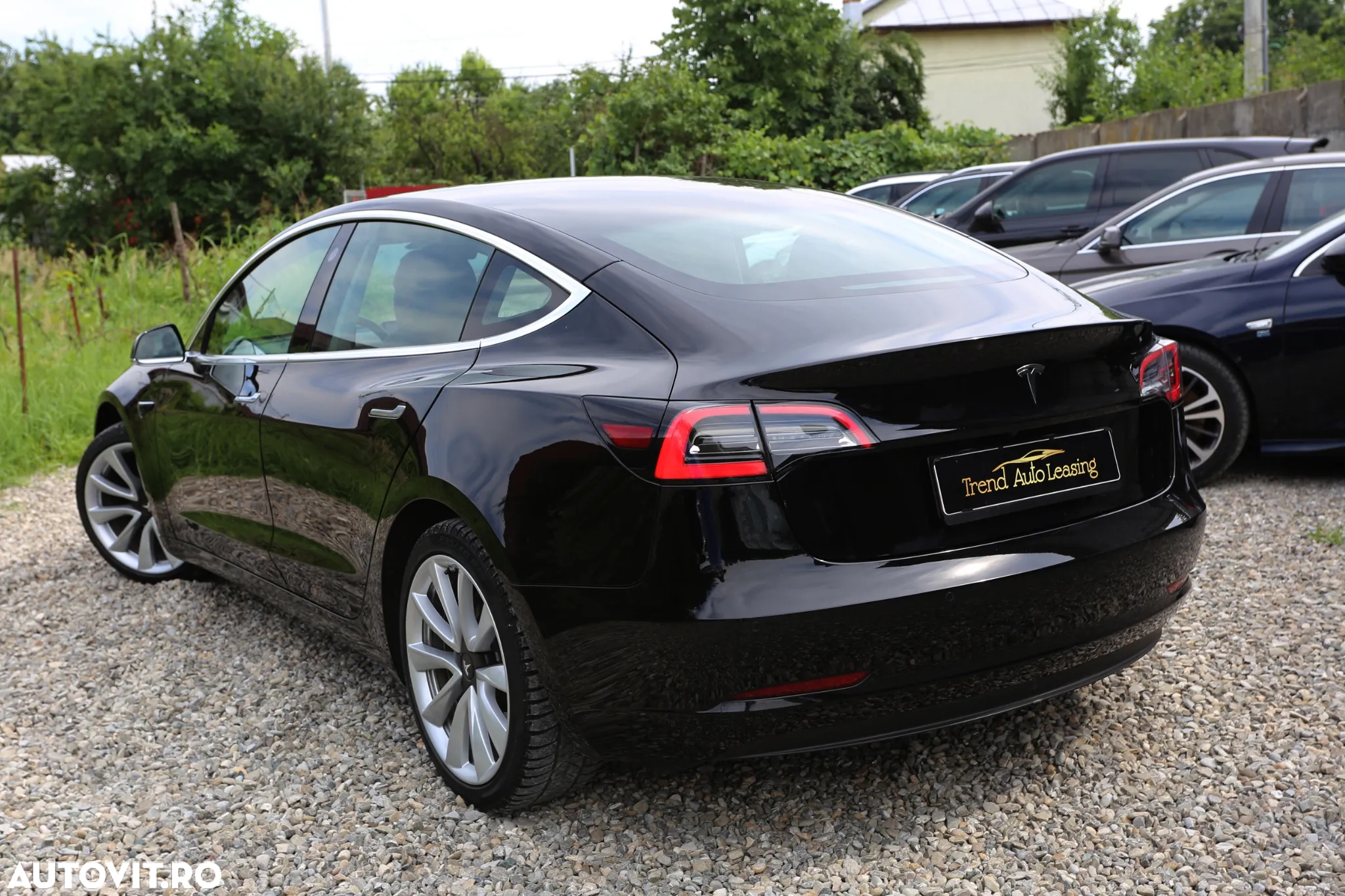 Tesla Model 3 Standard Reichweite Plus Hinterradantrieb - 2
