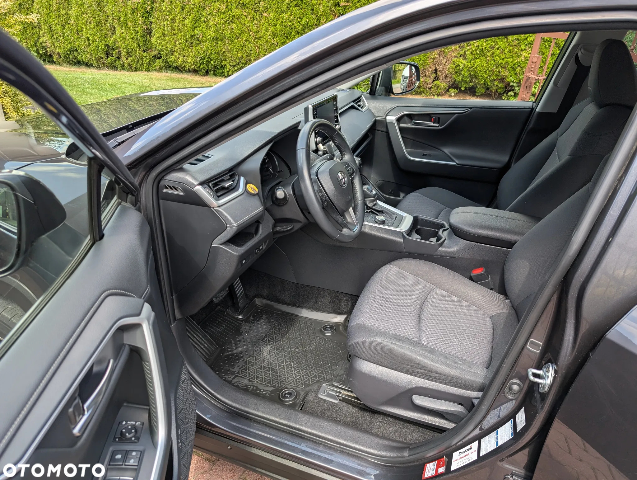 Toyota RAV4 - 11