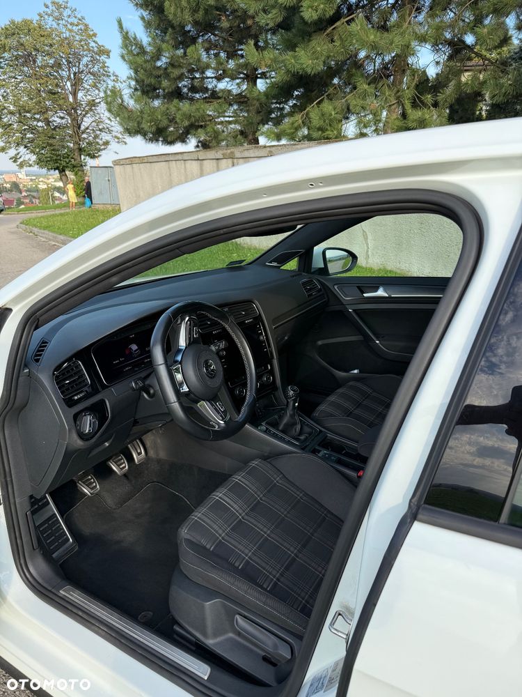Volkswagen Golf VII 2.0 TDI BMT GTD - 10