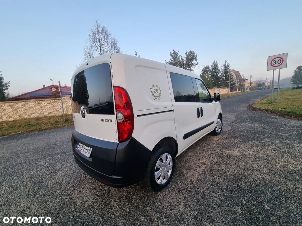 Opel Combo - 8