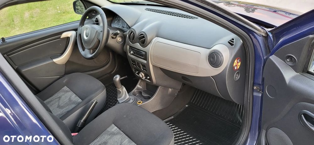 Dacia Sandero 1.2 16V Laureate - 19