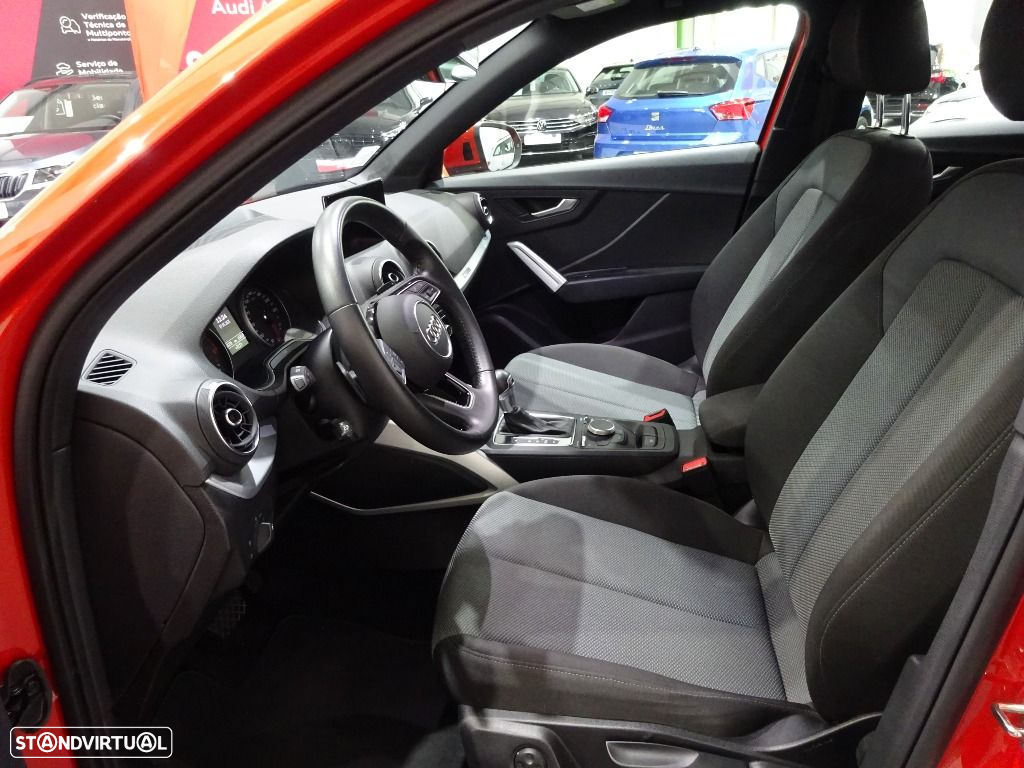 Audi Q2 30 TDI Design S tronic - 11