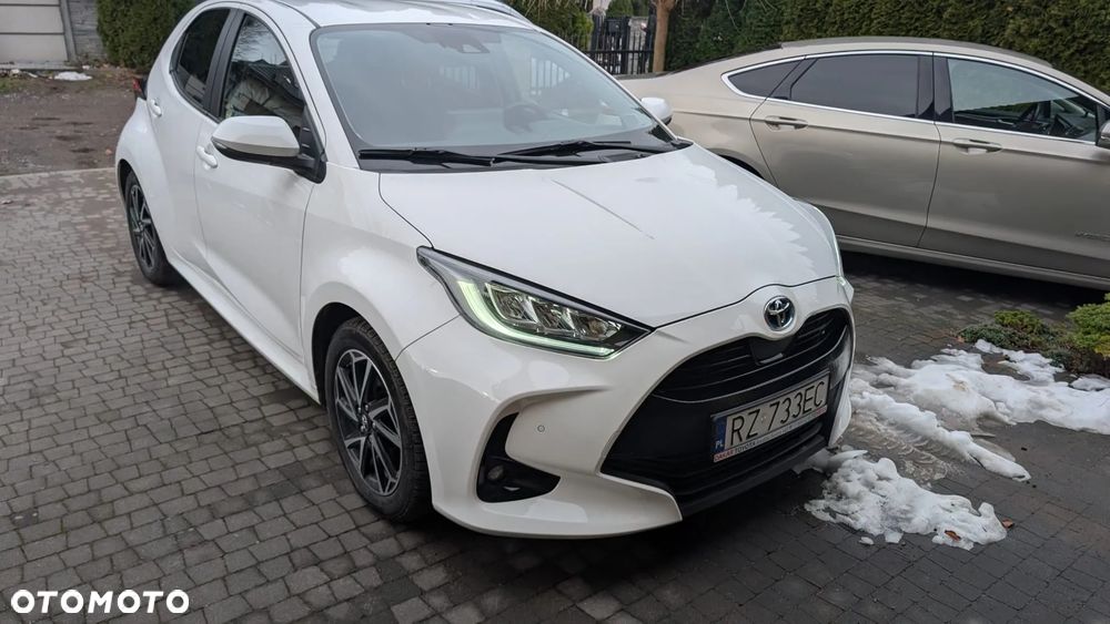 Toyota Yaris Hybrid 1.5 Style - 1