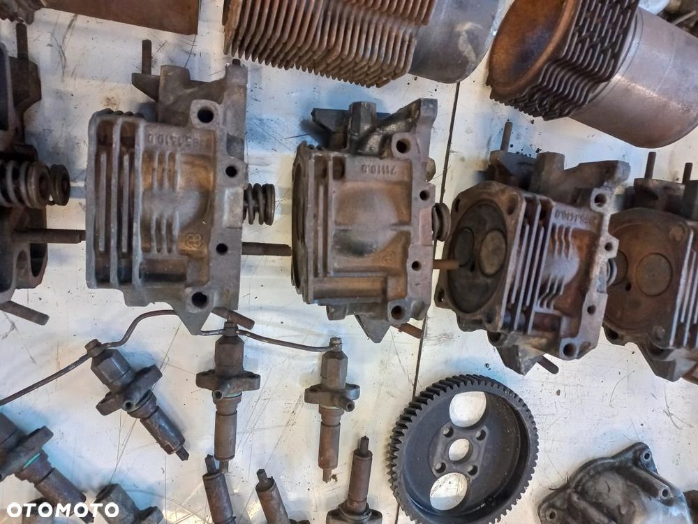 Części do silnika SAME,LAMBORGHINI,HURLIMAN 1000.6ATI 1000.6WTI.1000,6P 1000.3A 3,4,5,6 CYLINDRÓW 07511100,70720.4, 048.11100, 985P, 0471110.0,045.0065.6, 711100,065.1410.0, 75325.0, GŁOWICA,WTRYSK,BLOK,WAŁ,TŁOK,TULEJA,WOM,KOLEKTOR,CHŁODNICA,TURBO,OBUDOWA ROZRZĄDU,KOŁO,WAŁEK,POMPA,BALANSER,MISKA 53279706014, 532610150 KKK WISKOZA,ANTARES II,LASER,SILVER,EXPLORER,CORSARO,CENTAURO,TITAN,TAURUS,MERCURY,JAGUAR,TIGER,BUFFLO,DRAGO,RUBIN,IRON,LEOPARD,GALAXY,SOLAR.ASTER - 16