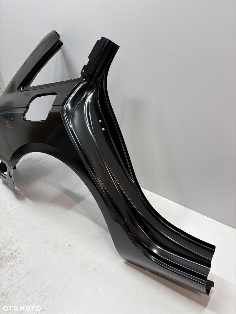 Audi A4 B9 Kombi Lift Błotnik Poszycie Prawe Tył Tylne 8W9809838C - 5