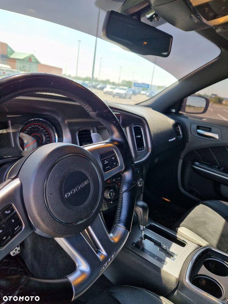 Dodge Charger - 7