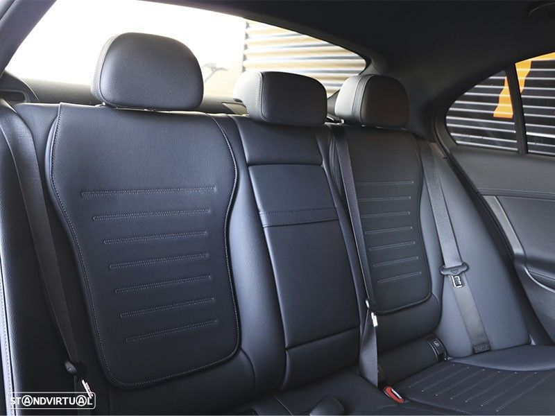 Mercedes-Benz C 300 e AMG Line — fotografia 15