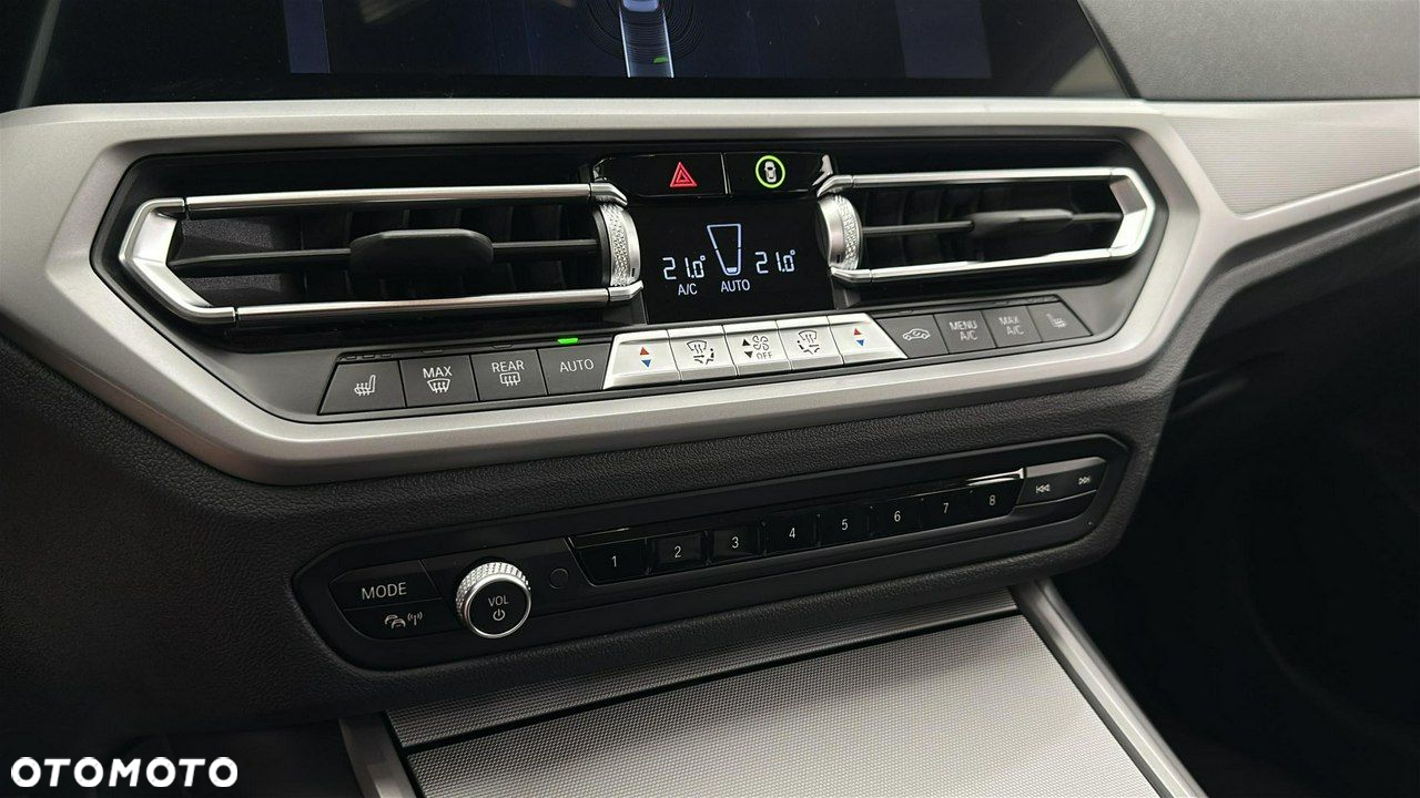 BMW Seria 3 318d - 22