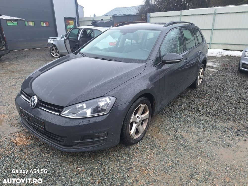 Dezmembrez VW Golf 7 break motor 1.6 CLBM cod culoare LI7F - 3