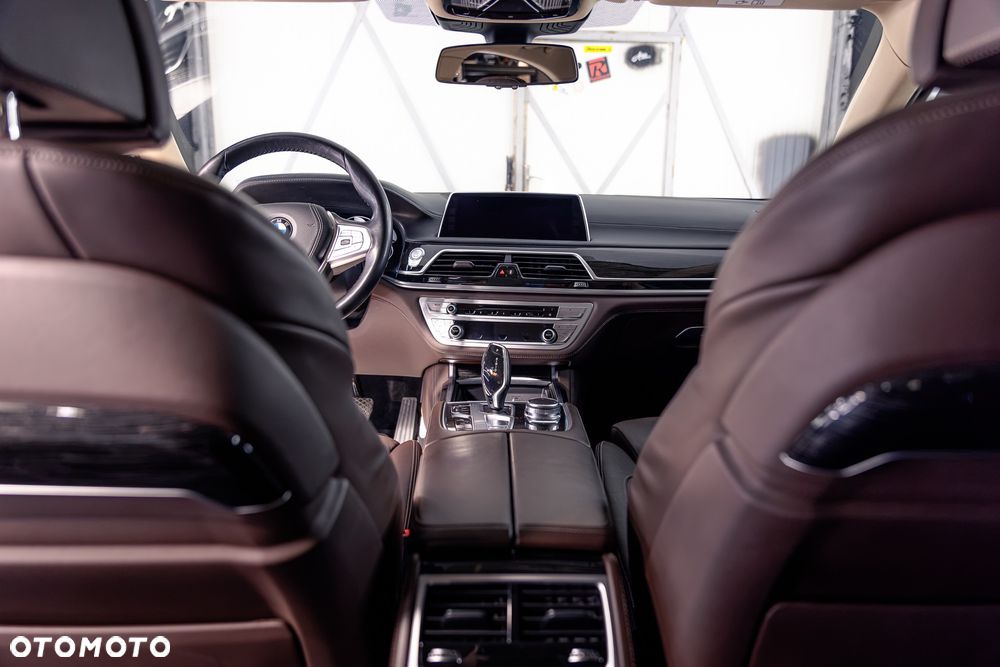 BMW Seria 7 740d xDrive - 7