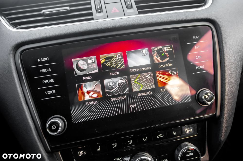 Skoda Octavia 2.0 TSI RS 230 DSG - 32
