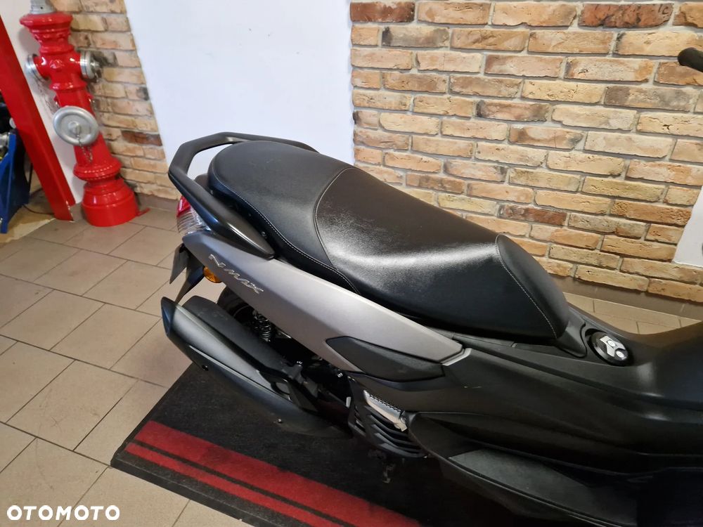 Yamaha NMAX - 16