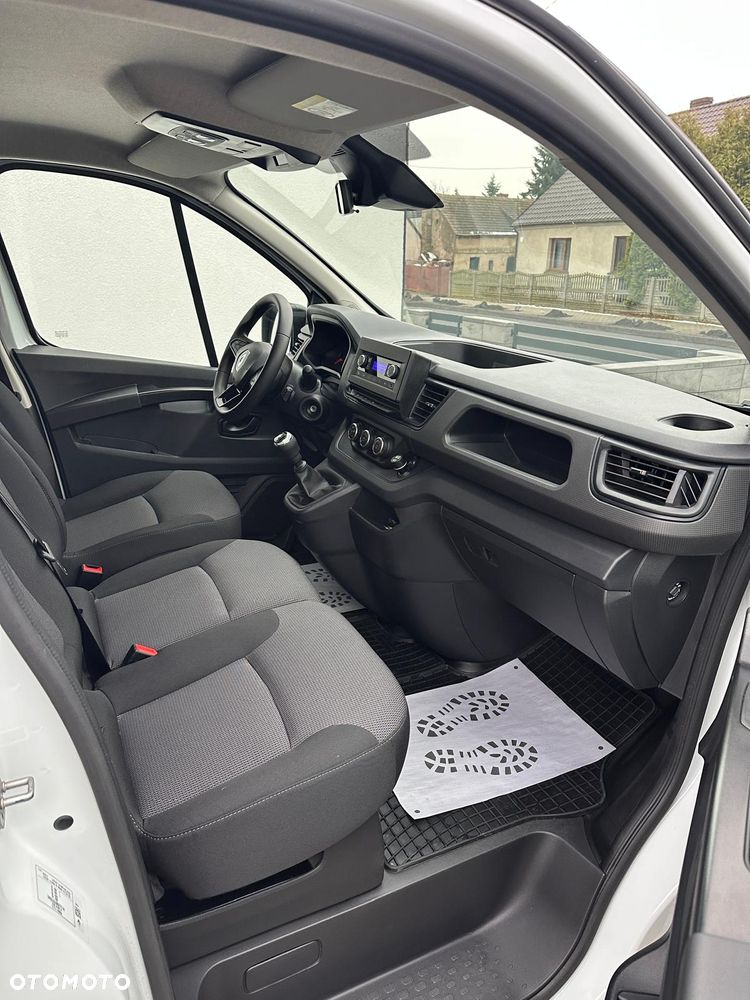 Renault Trafic 2.0 dCi Escapade - 21