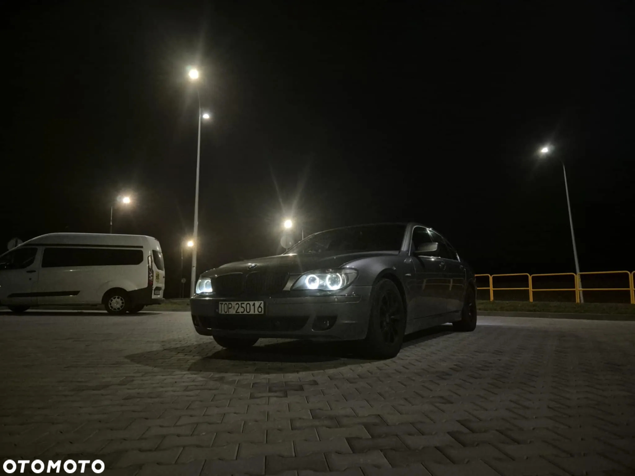 BMW Seria 7 730d - 26