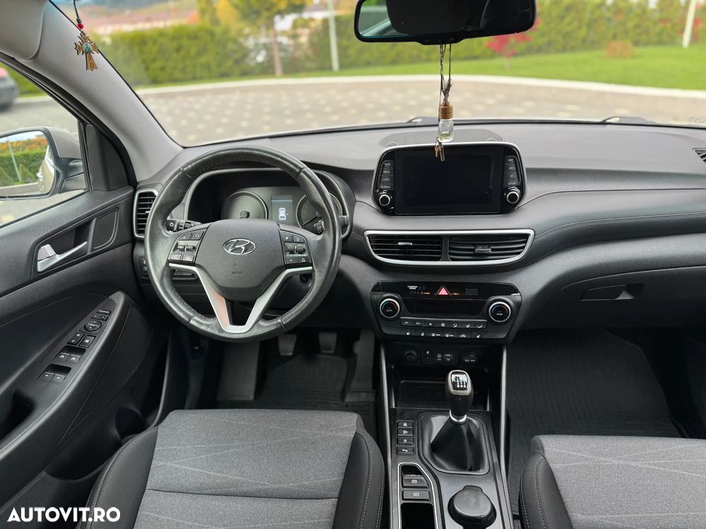 Hyundai Tucson 1.6 CRDi 4WD 6MT Premium - 15