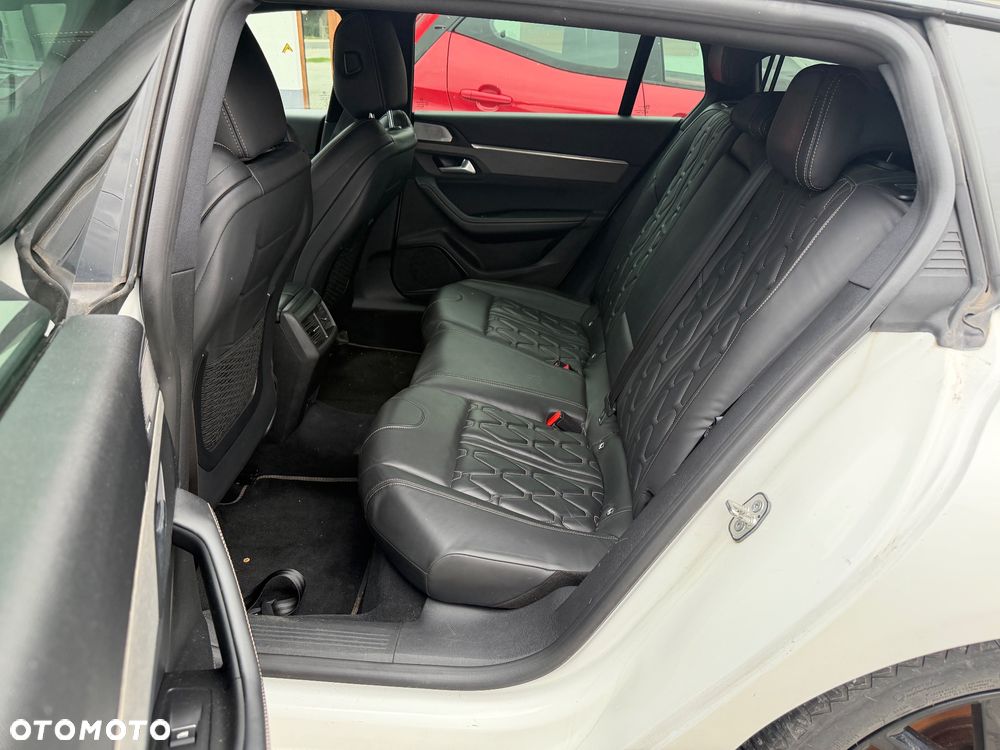 Peugeot 508 225 e-EAT8 GT - 13