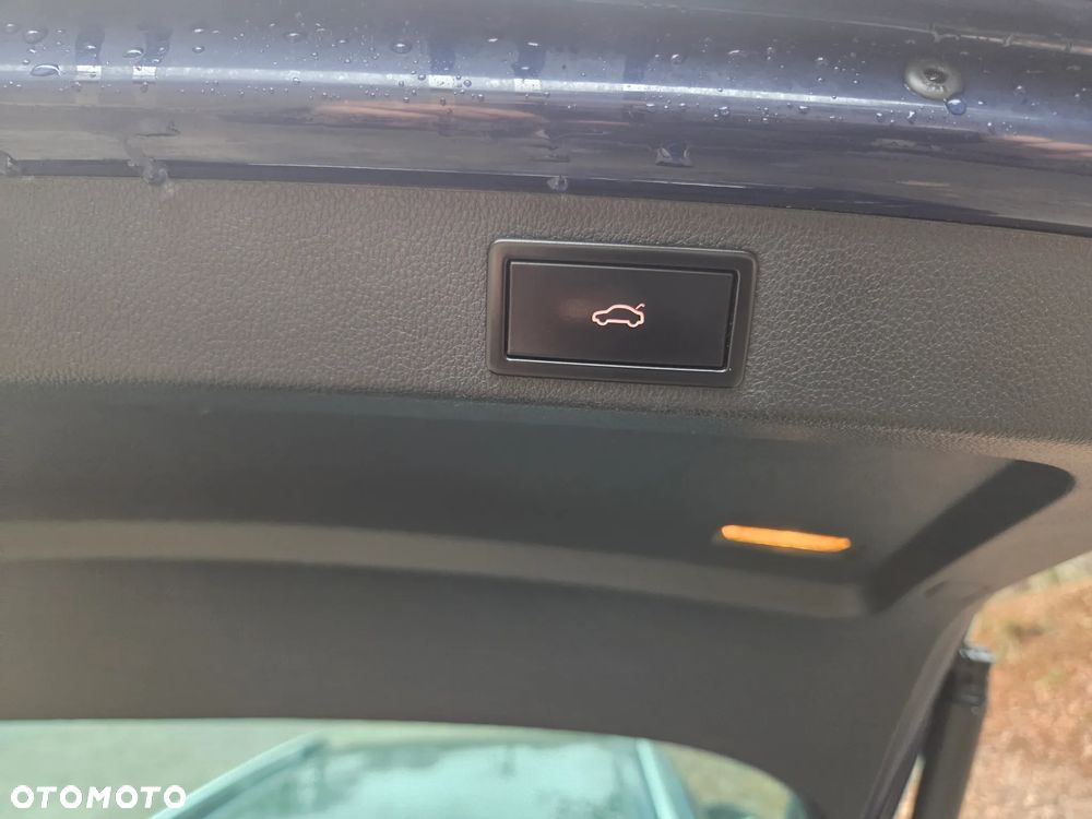 Skoda Superb Combi 1.8 TSI L&K - 10