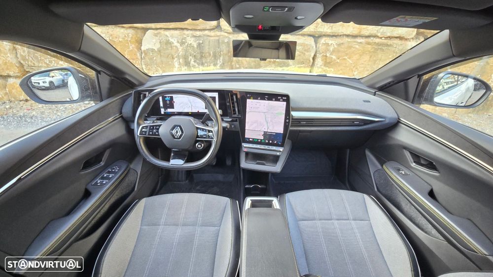 Renault Mégane E-Tech - 9