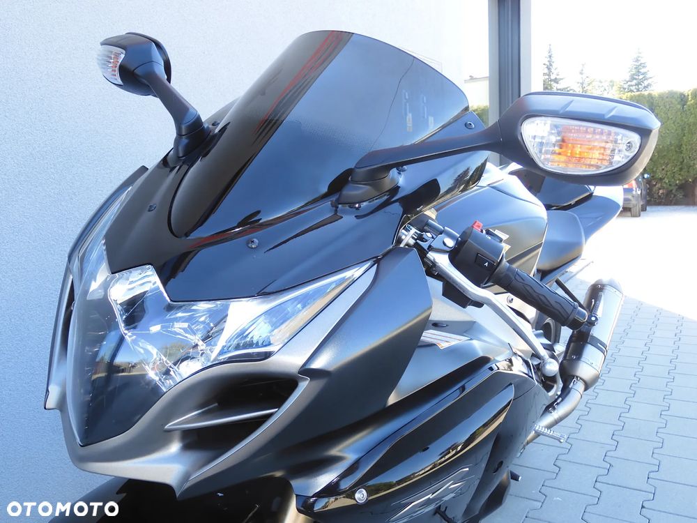 Suzuki GSX-R - 28