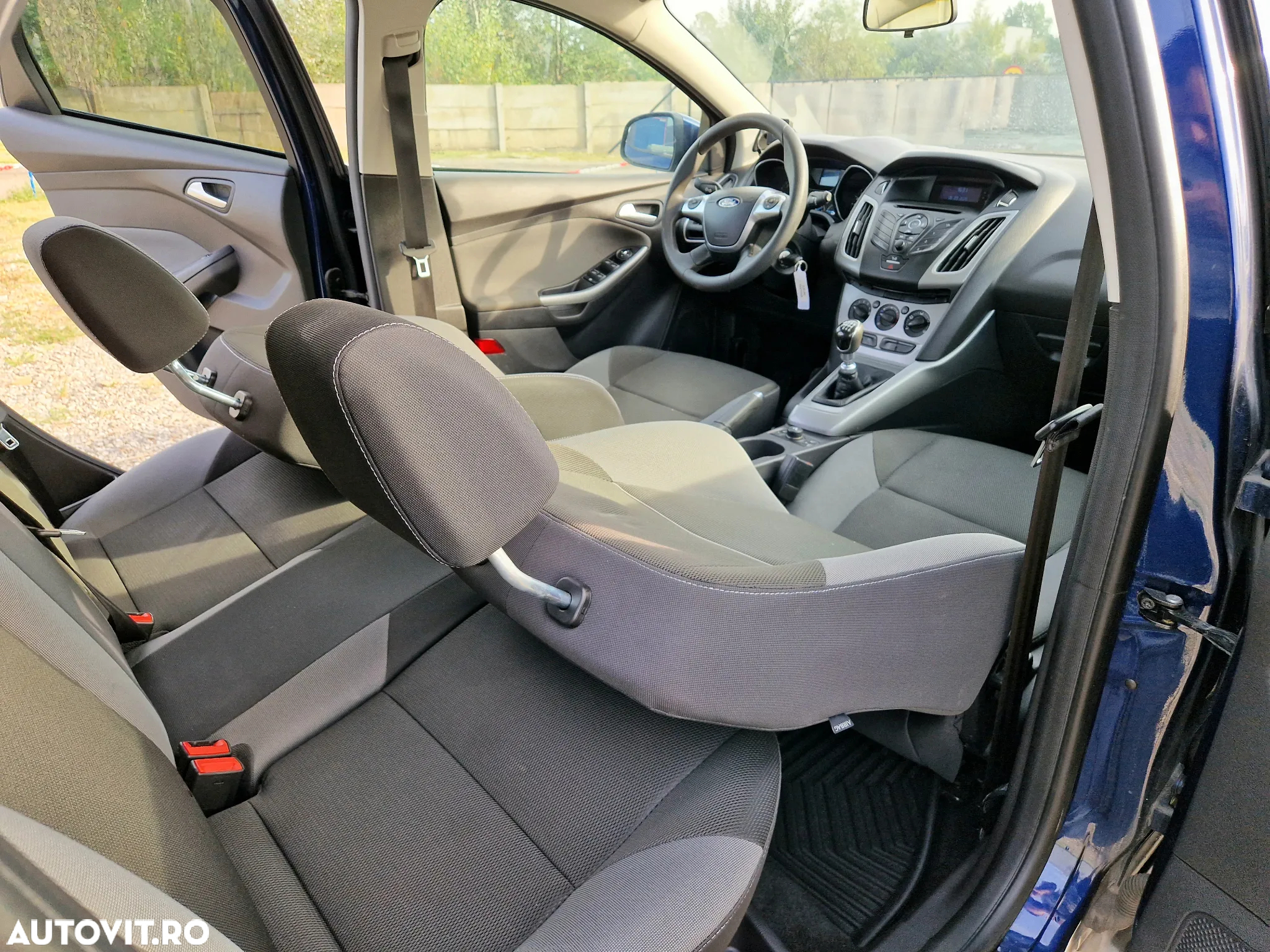 Ford Focus 1.6 TDCi DPF SYNC Edition - 5
