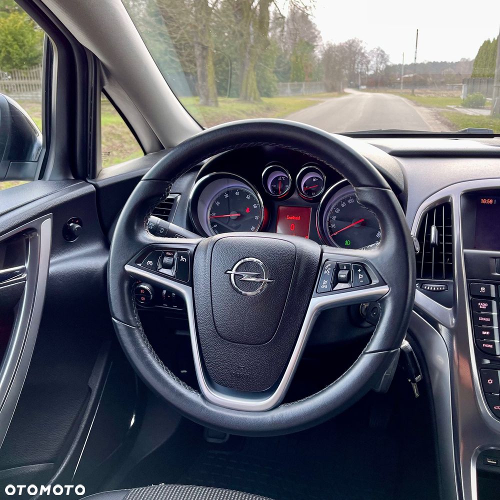 Opel Astra 1.4 Turbo Exklusiv - 17