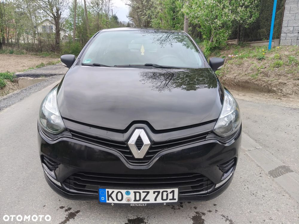 Renault Clio 1.2 16V 75 Business - 13
