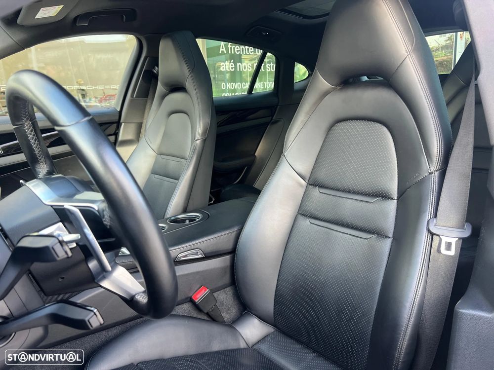 Porsche Panamera 4 E-Hybrid - 21