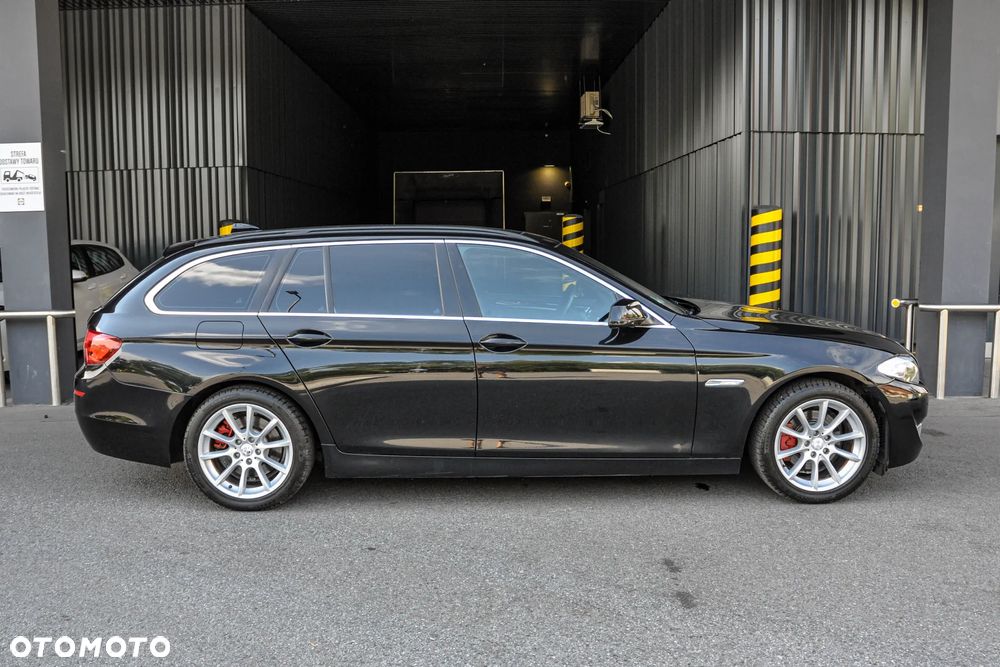 BMW Seria 5 520d Touring - 5