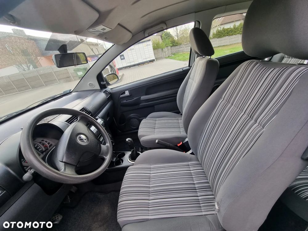 Volkswagen Fox - 11